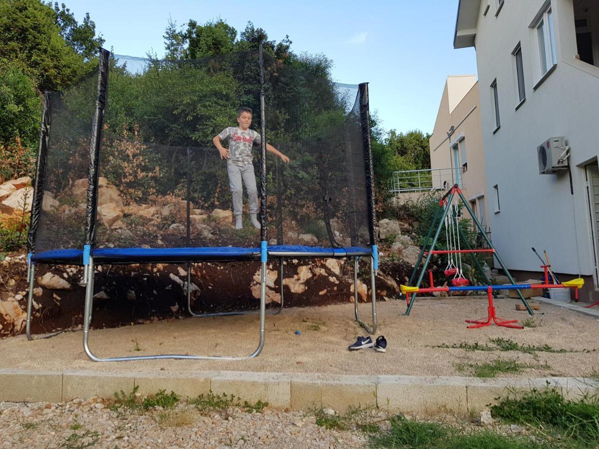 Apartmani Vila Ebra يوتجيها المظهر الخارجي الصورة