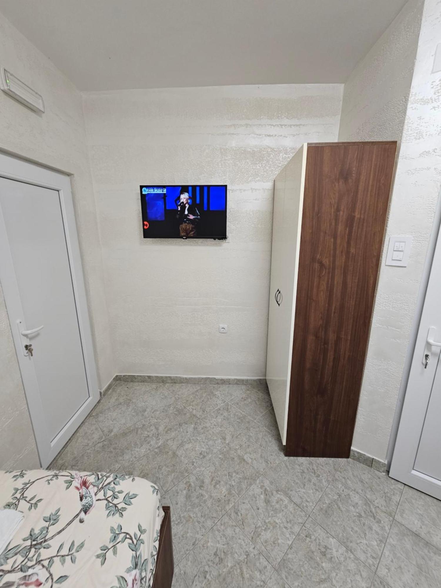 Apartmani Vila Ebra يوتجيها المظهر الخارجي الصورة