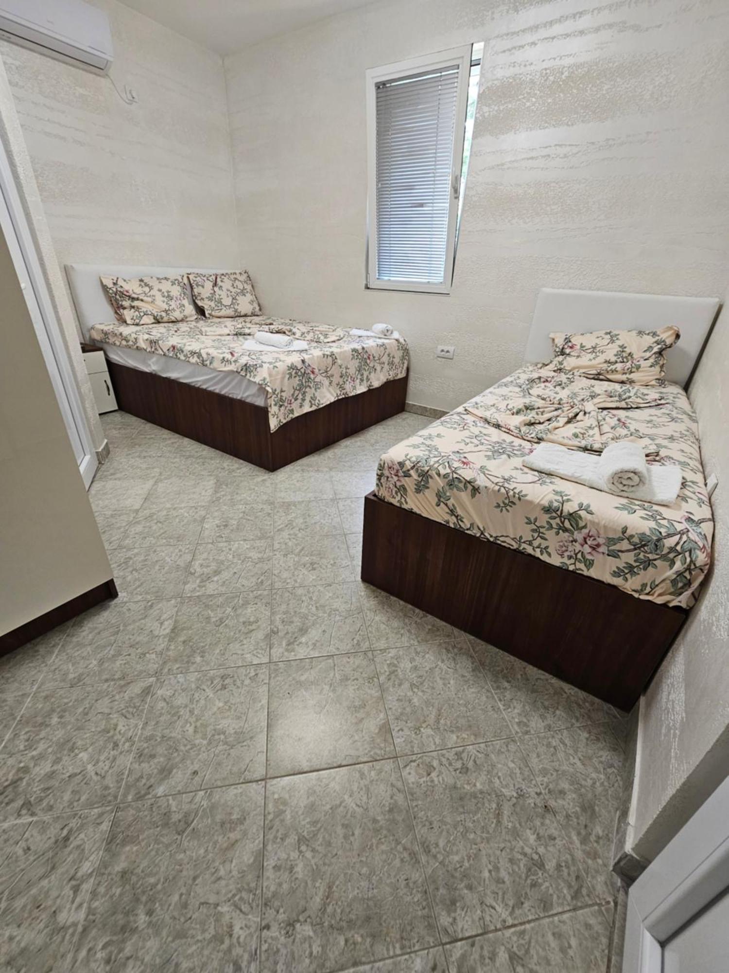Apartmani Vila Ebra يوتجيها المظهر الخارجي الصورة