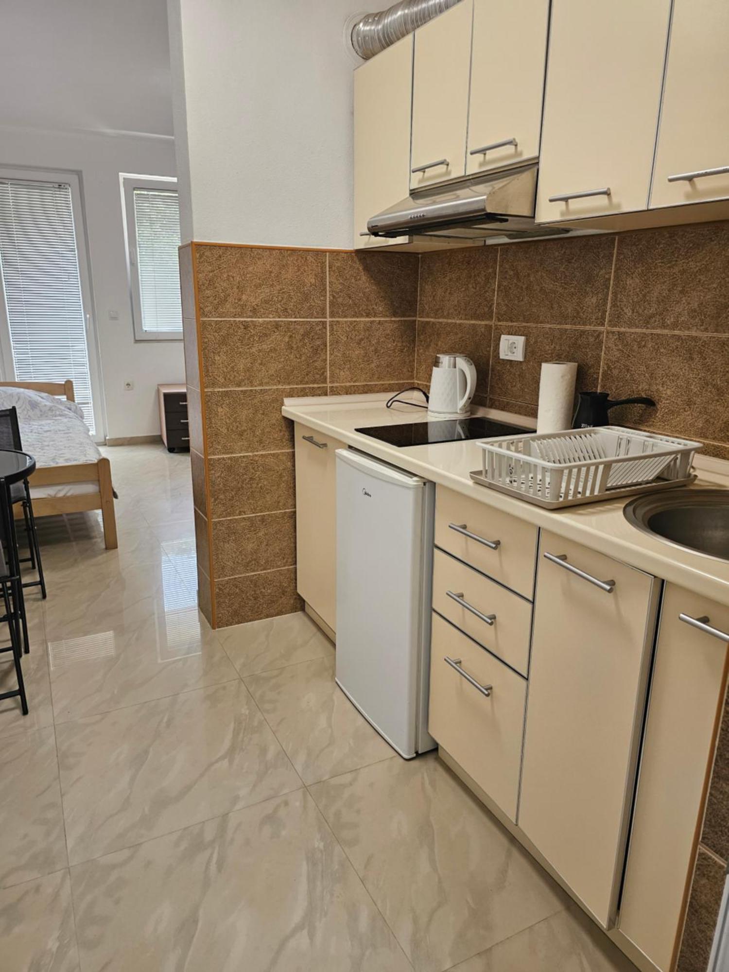 Apartmani Vila Ebra يوتجيها المظهر الخارجي الصورة