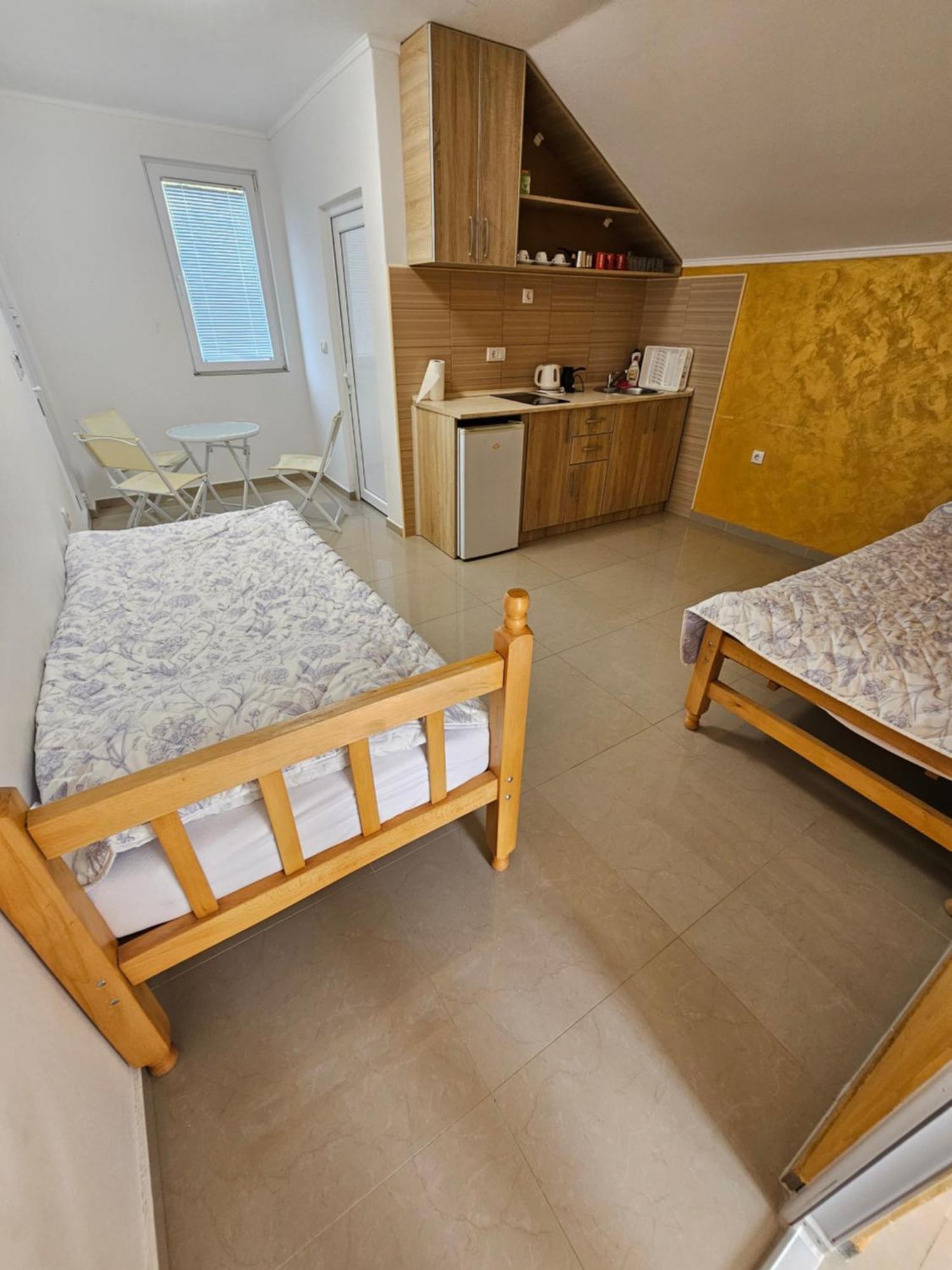 Apartmani Vila Ebra يوتجيها المظهر الخارجي الصورة