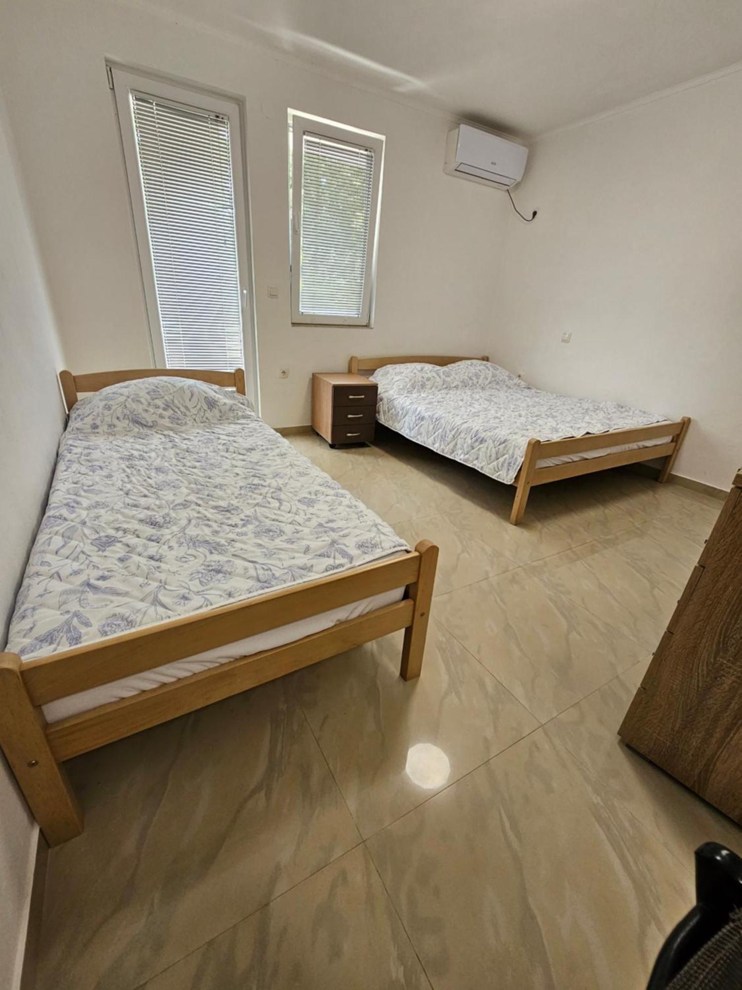 Apartmani Vila Ebra يوتجيها المظهر الخارجي الصورة
