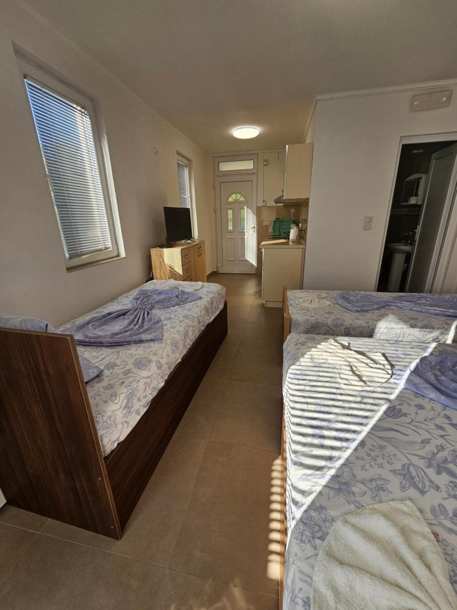 Apartmani Vila Ebra يوتجيها المظهر الخارجي الصورة