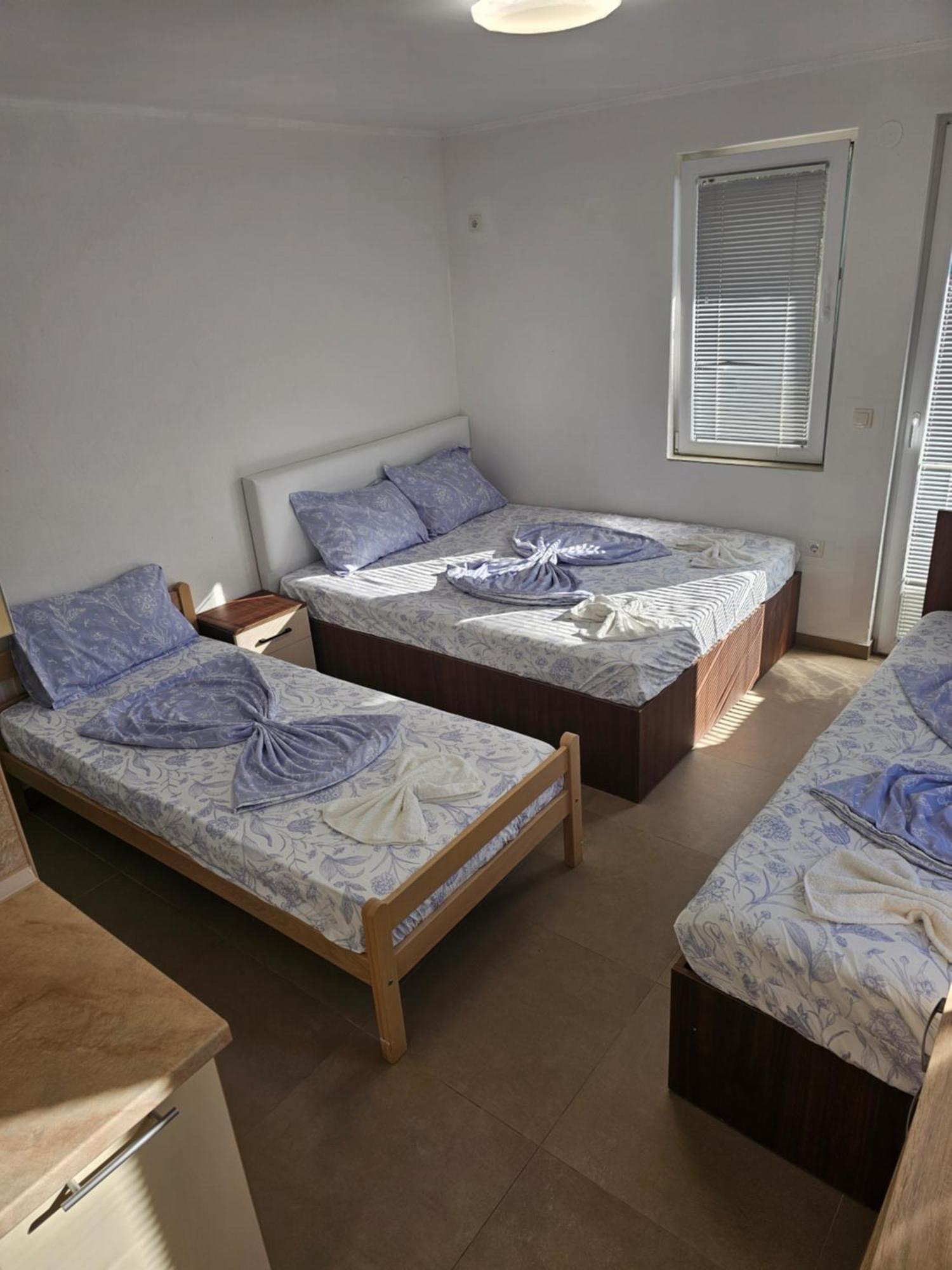 Apartmani Vila Ebra يوتجيها المظهر الخارجي الصورة