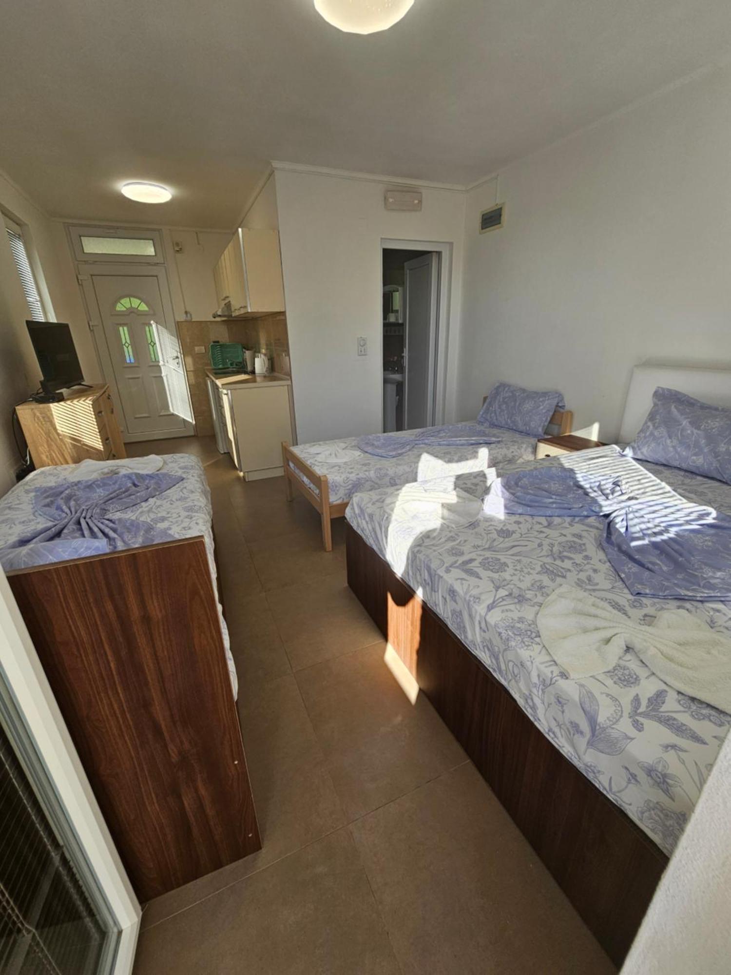 Apartmani Vila Ebra يوتجيها المظهر الخارجي الصورة