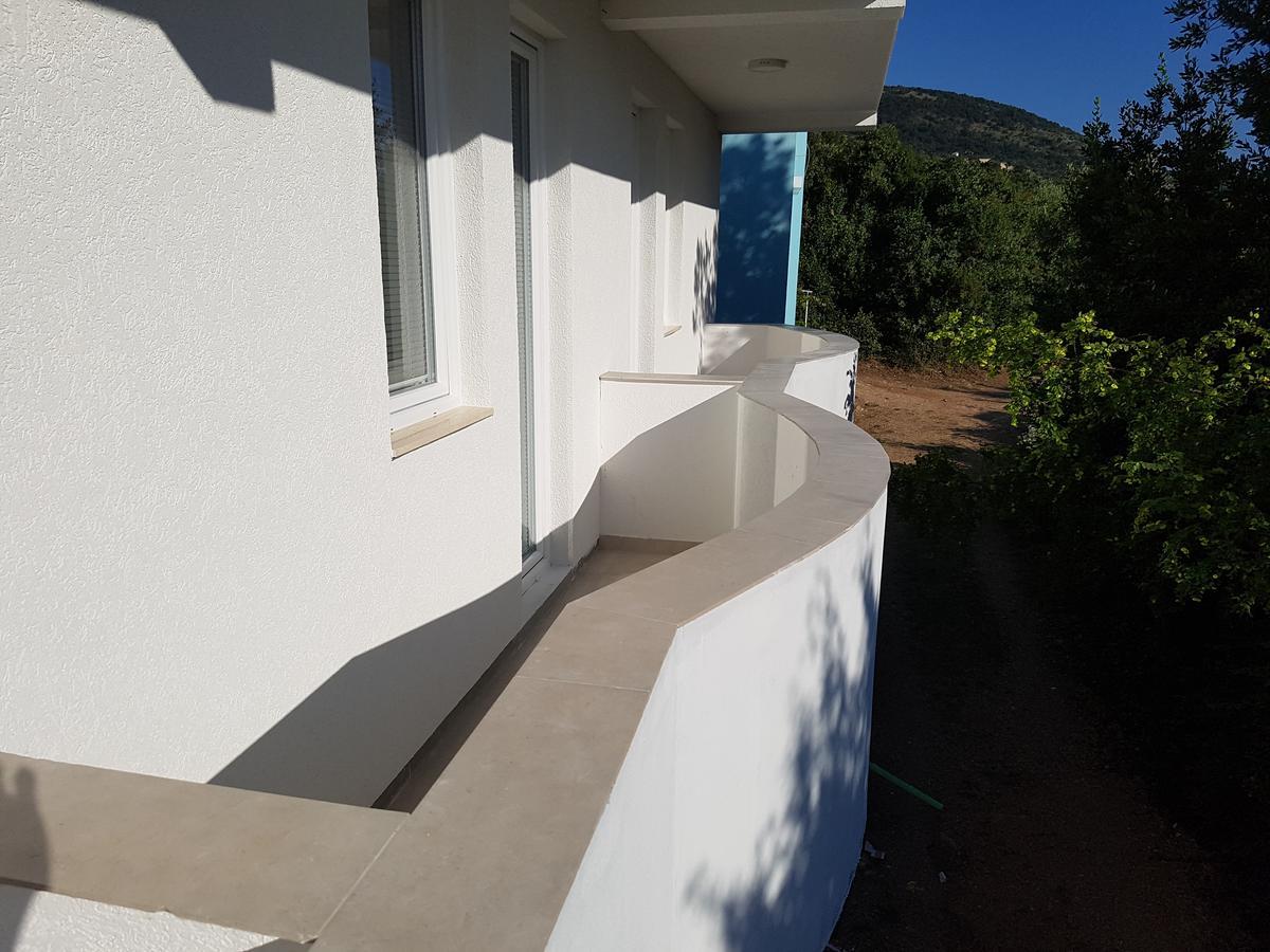 Apartmani Vila Ebra يوتجيها المظهر الخارجي الصورة