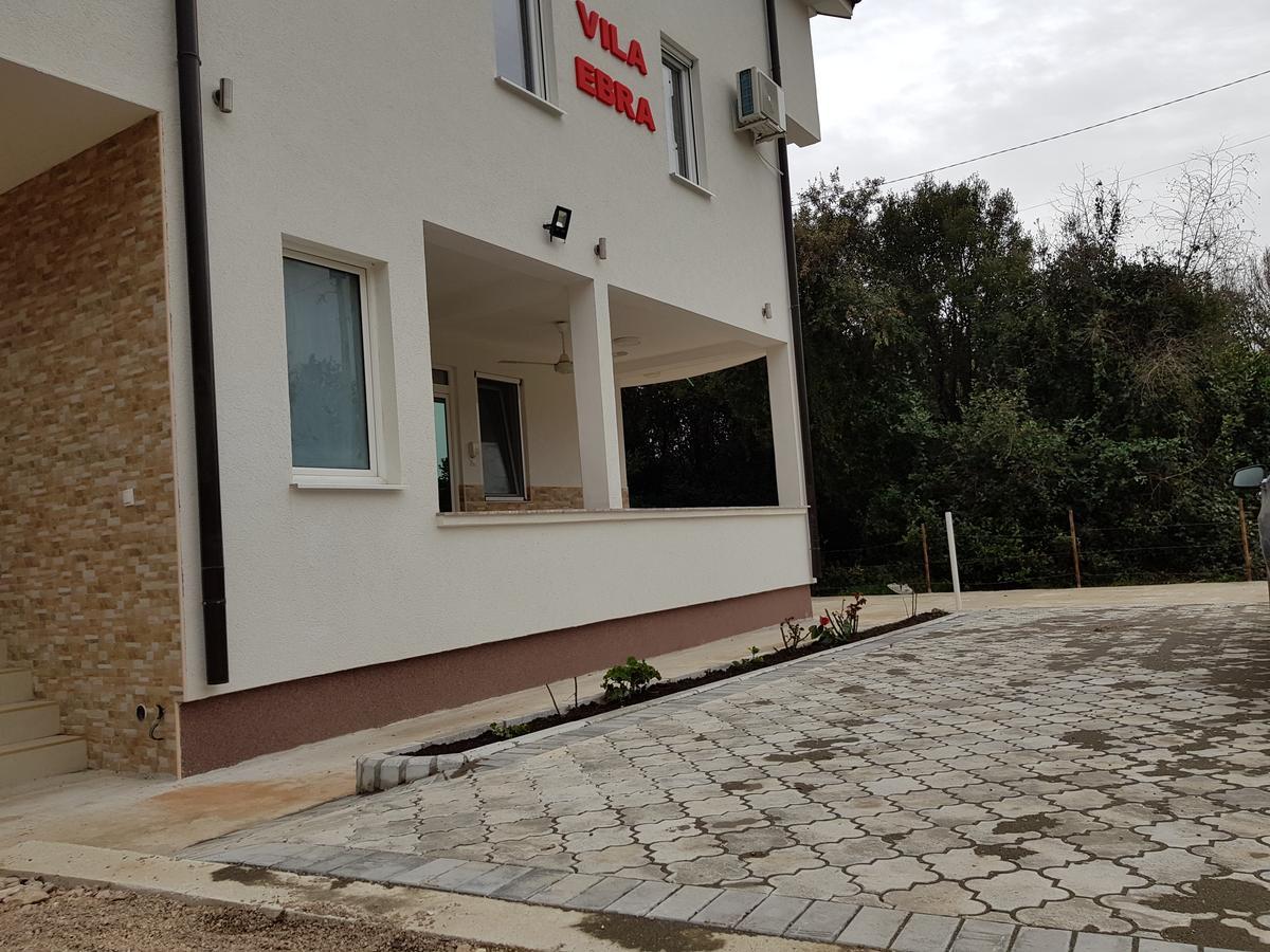 Apartmani Vila Ebra يوتجيها المظهر الخارجي الصورة