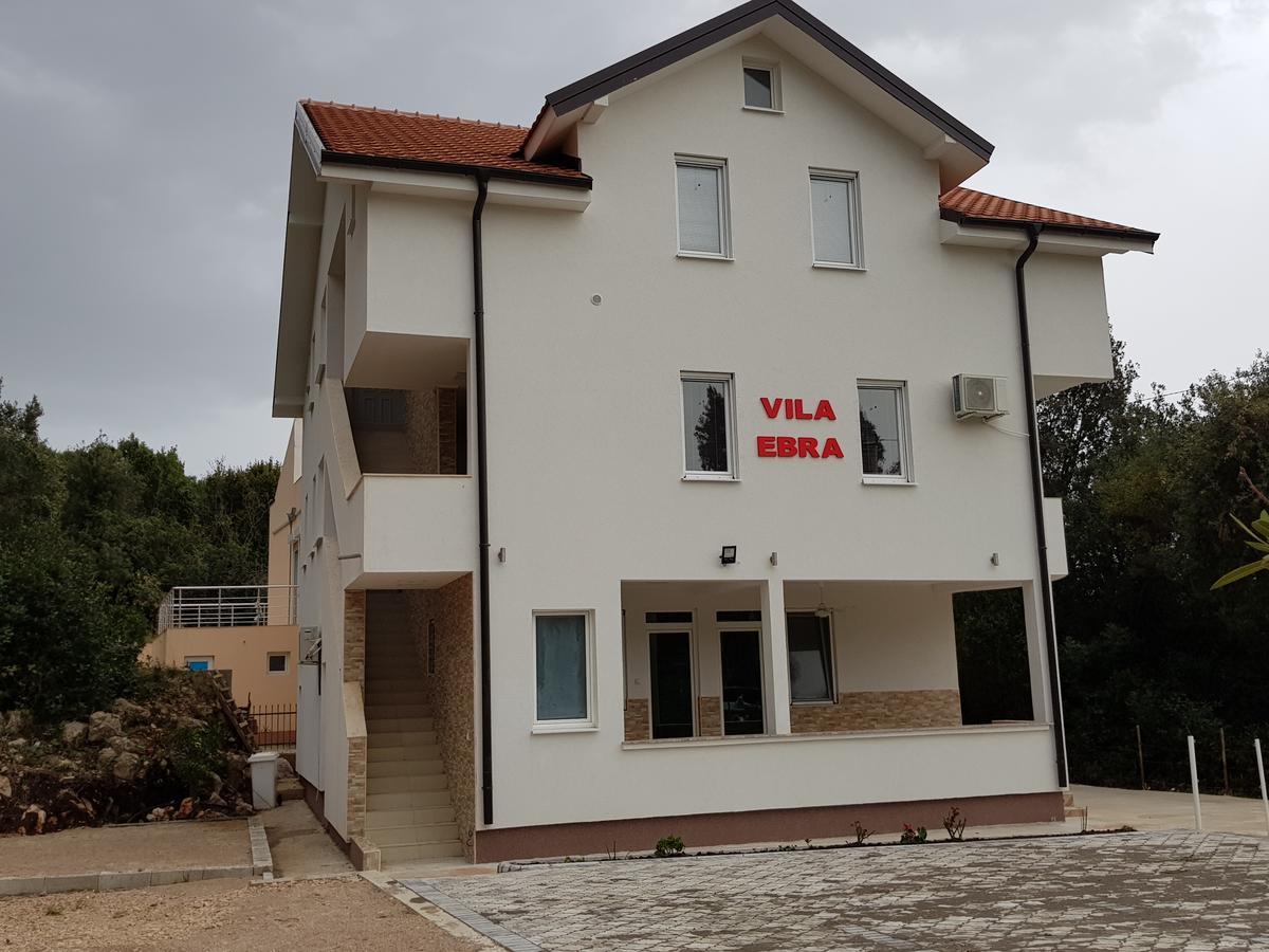 Apartmani Vila Ebra يوتجيها المظهر الخارجي الصورة