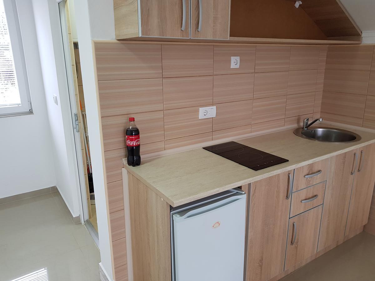 Apartmani Vila Ebra يوتجيها المظهر الخارجي الصورة